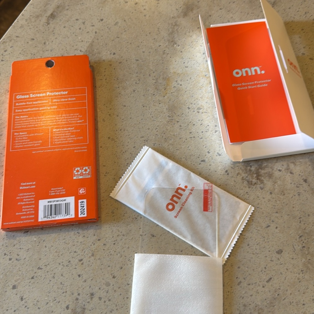 iPhone 15 Pro Max Screen Protector - Picture 2 of 3